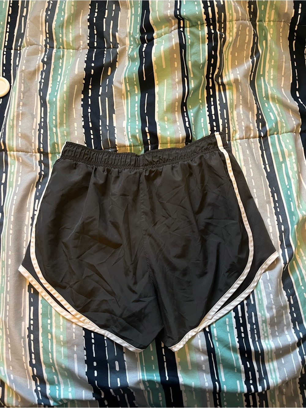 Nike Tempo Black Running Shorts White Piping Elastic Waist Athletic Gym Size M - Picture 2 of 2